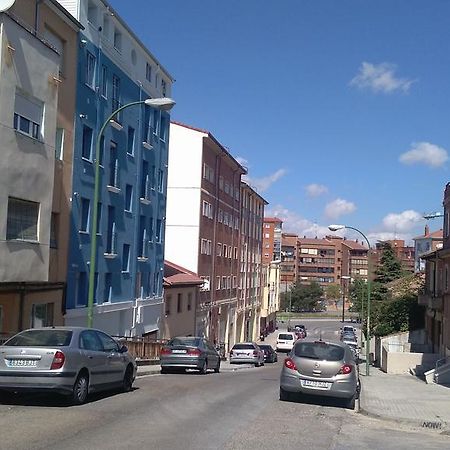 Apartamento Los Colonia Burgos Bagian luar foto