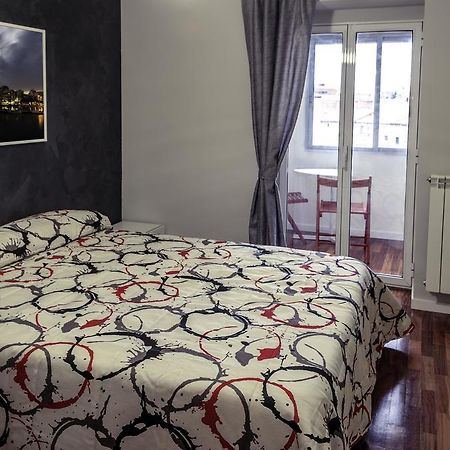Apartamento Los Colonia Burgos Bagian luar foto