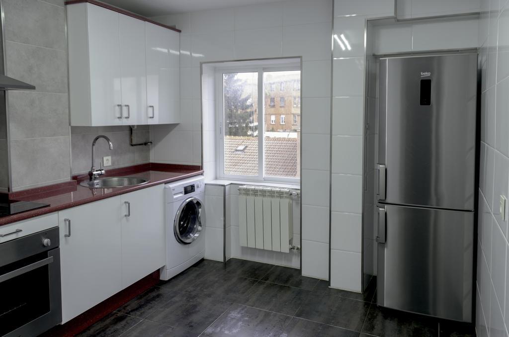 Apartamento Los Colonia Burgos Bagian luar foto